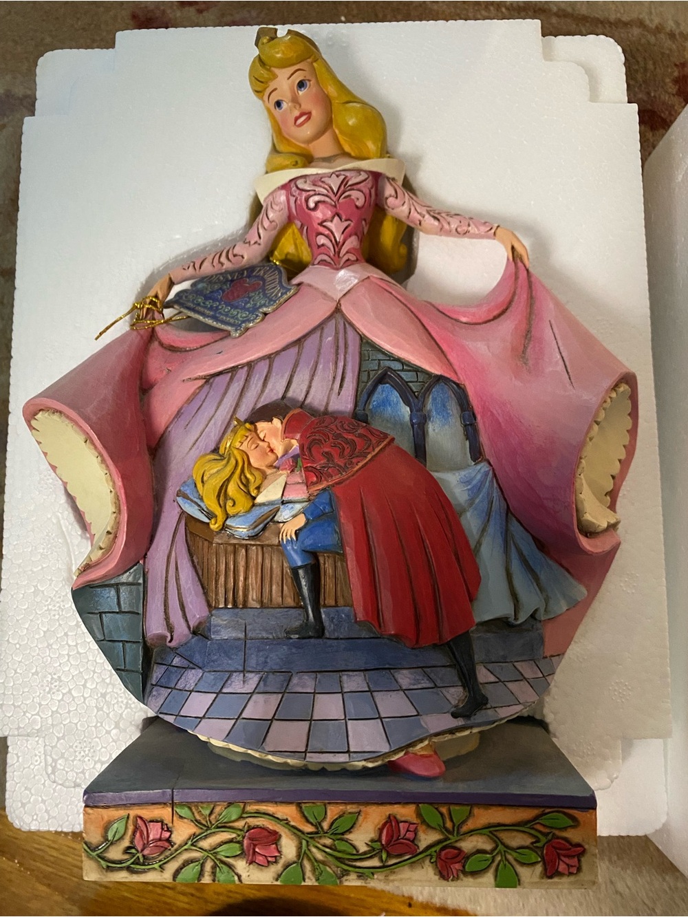 Vintage New Disney Traditions Jim Shore Sleeping Beauty Sculpture